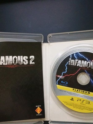 Infamous 2 essentials like new for Sony