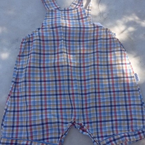 Baby romper Sermino like new, size 3 months, with clips