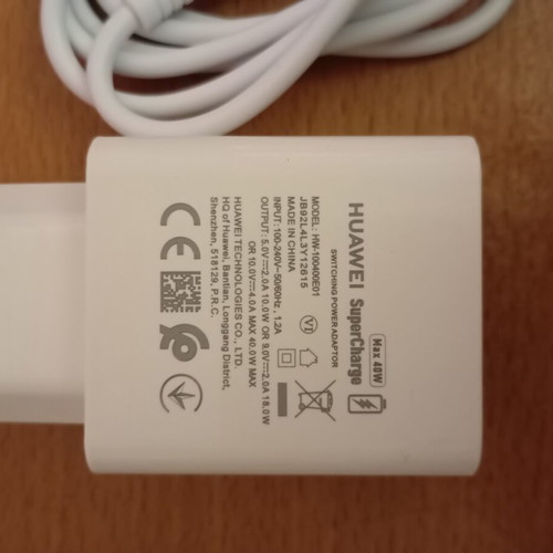 Huawei Super Fast Charger with Cable