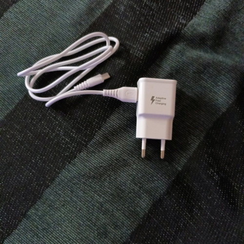 Fast Travel Charger 15W Type C new with cable