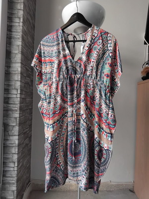 Summer dress L/XL like new, multicolor, adjustable under bust