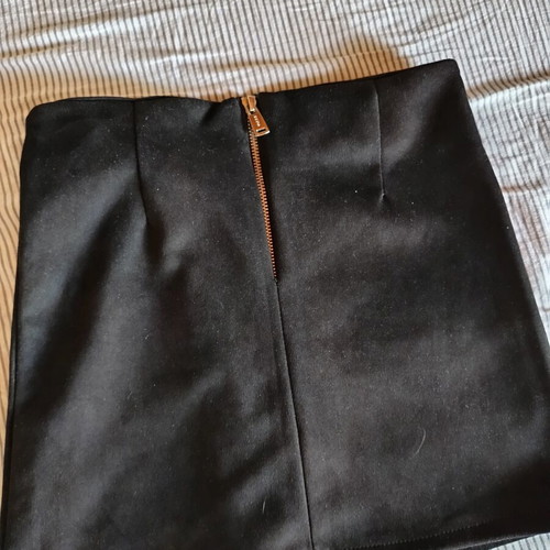 Celestino black short skirt Medium like new with leopard belt