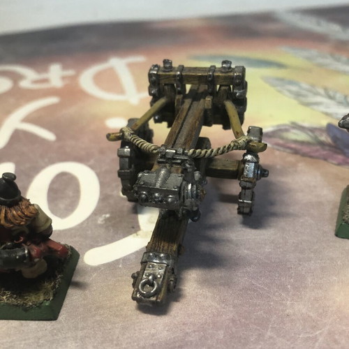 Warhammer Fantasy Battles Dwarf Bolt Thrower with Crew metal