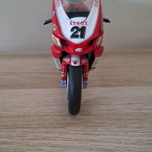 Ducati 999 Μοντέλο 1:12 σαν καινούργιο χωρίς συσκευασία