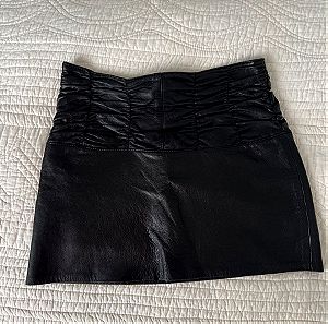 Μαύρη δερματινη φούστα μίνι