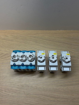 Old Type Fuses like new, set of 4