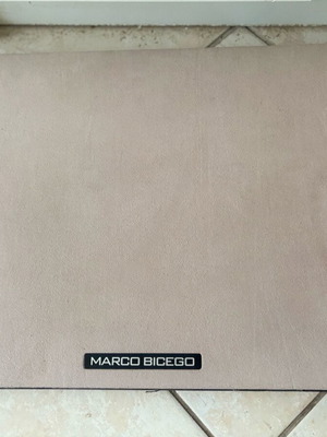 Marco Bicego display stands used, set of two