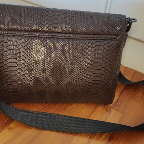 Christina Malle shoulder bag like new, embossed brown
