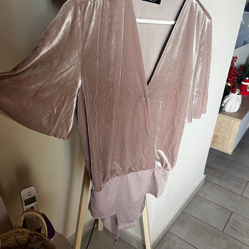Zara bodysuit used pink velvet size M