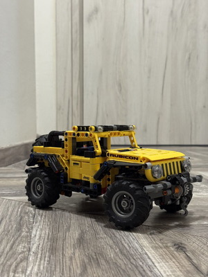 Lego Jeep Wrangler used, assembled without box and instructions