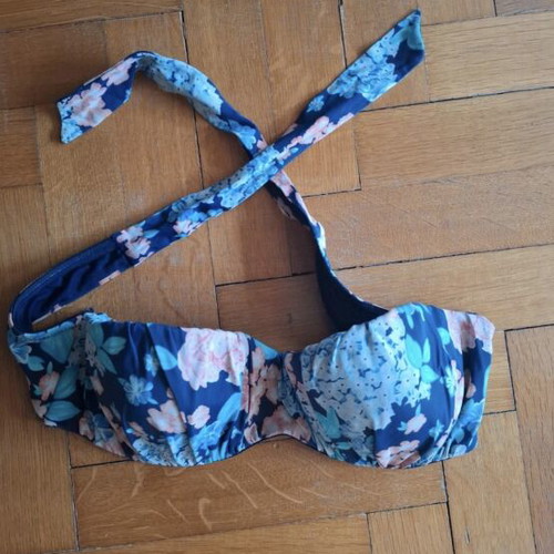 Oysho bandeau bikini top, dark blue with floral pattern