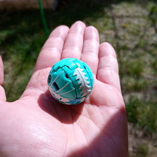 Bakugan figure and gift pieces Bakugan Gundalian Invaders Dragonoid Colossus 2010