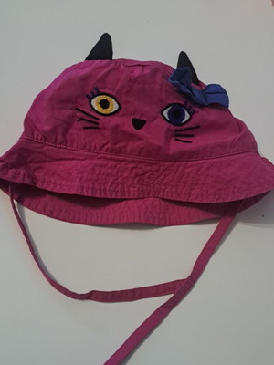 Tuc Tuc baby hat like new, pink cat design, size 50 (2-4 years)