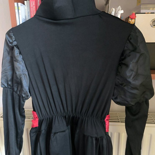 Vampire costume for girl like new size 14