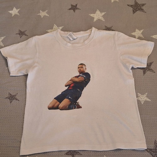 T-shirt with Mbappe print, size 8 years, like new, white