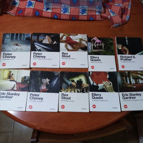 Crime fiction books used, pack of 10, VIPER