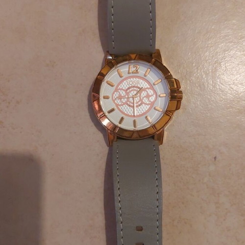 Loisir watch with grey leather strap like new, pink silicone strap included
