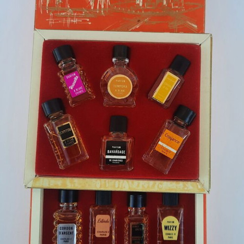 Parfums de France Vintage Set used, 10 miniatures and Bath Perfume Oil