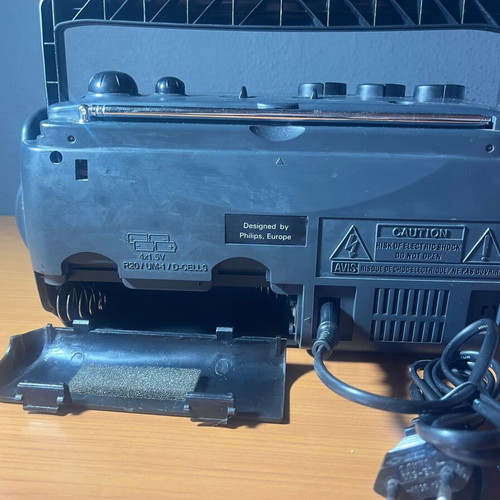 Philips AQ4150 portable radio cassette player, vintage 90s