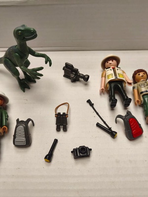 Jurassic Park Playmobil комплект от 3 изследователи с динозавър, като нов