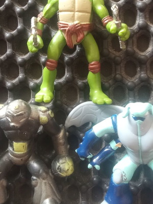 Vintage alien warriors and Kormiti miniatures set, 14 pieces