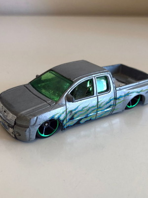Hot Wheels Nissan Titan used, 2016, Hot Trucks 5-Pack
