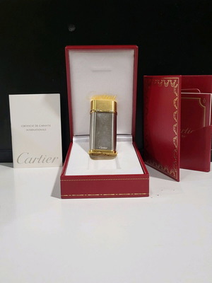 Cartier vintage lighter like new with papers and box