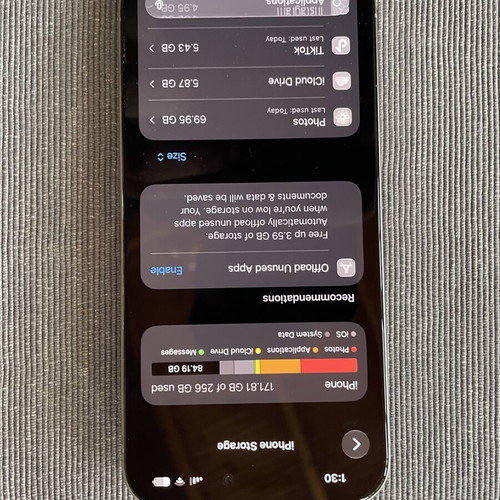 iPhone 15 Pro 256GB Natural Titanium like new