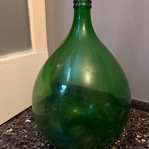 Decorative vase like new