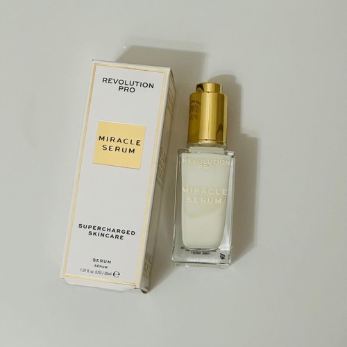Revolution Pro Miracle Serum new with hyaluronic acid and niacinamide