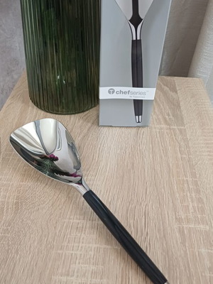 Tupperware Shefseries spatula new