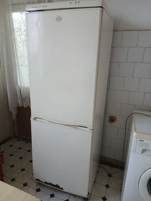 Refrigerator used