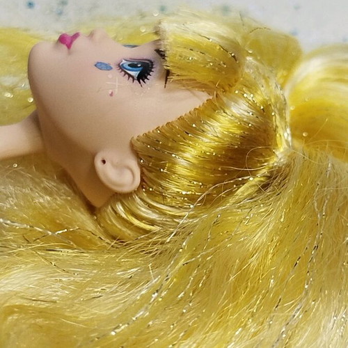 Ever After High Thronecoming Blondie Lockes Goldie doll used with flaws