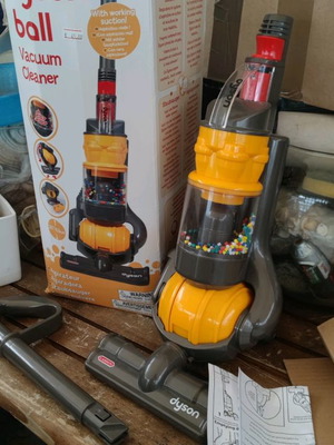 Παιχνίδι σκούπα Dyson Ball μεταχειρισμένο, ελαφρύ