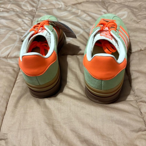 Adidas Gazelle women's shoes new size 39 -  62,00 - Vendora.cy