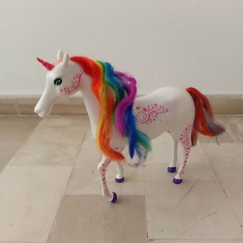 Unicorn Winx Club figure like new