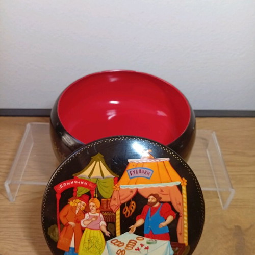Vintage Russian Hand Painted Enamel Round Box, Metal Lacquer, 13cm