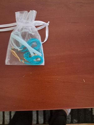 Bracelet set like new with 2 thread and 1 steel bracelet