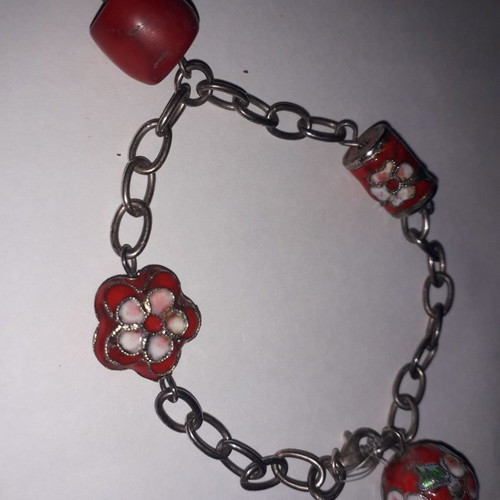 Bracelet with cloisonné like new, 3 beads