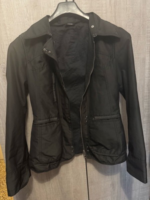 Πανωφόρι Stefanel μεταχειρισμένο μαύρο size 44 στενή γραμμή