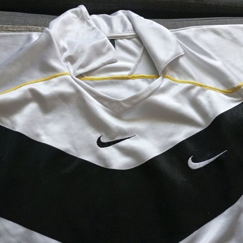 Nike Vintage 90s Football T-shirt used, size Large, black and white