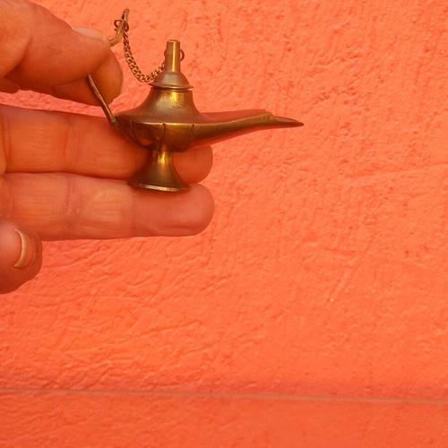 Brass magic lamp like new