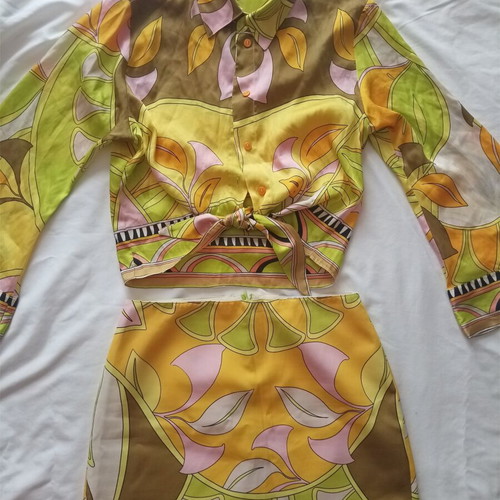 Zara set used, colorful blouse and skirt