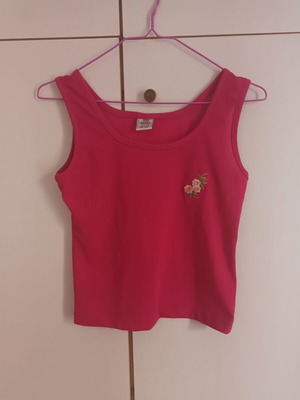 Blouse with beautiful floral embroidery fuchsia, like new, size S