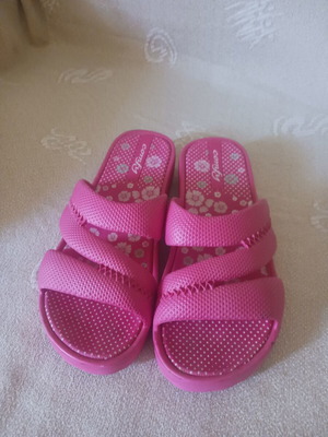 Summer slippers like new, size 37, pink