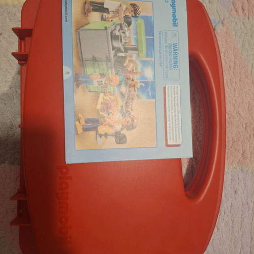 Playmobil kitchen new in excellent condition