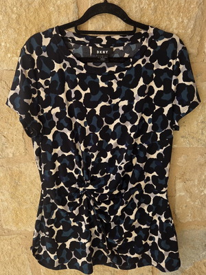 DKNY Short Sleeve Knot Front Blouse like new, colorful print, size L