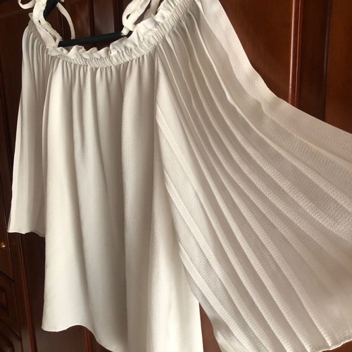 Women's shirt with wide pleated sleeves size M