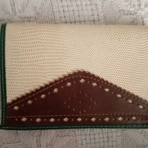Wallets used, green with beige