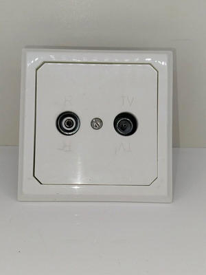 Century Control antenna pass-through socket new